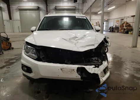 2012 Volkswagen Tiguan S из США, поврежденный, VIN WVGAV7AX7CW519411